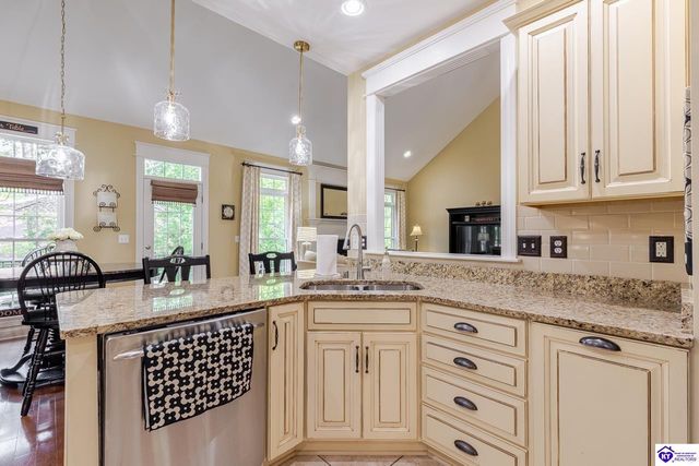 102 Karstwood Court, Elizabethtown, KY 42701