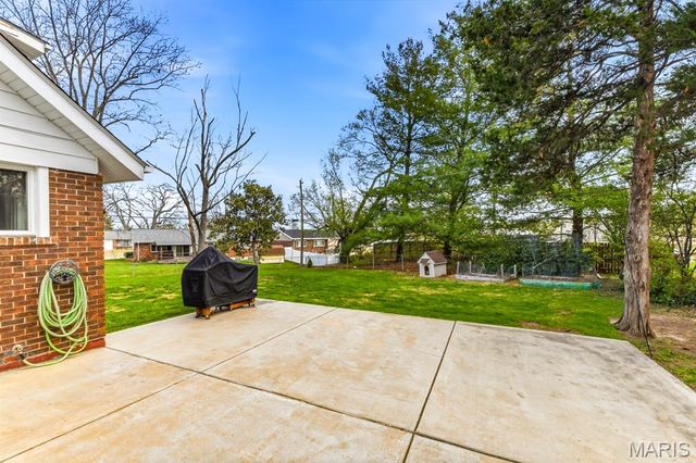 5354 Chatfield Drive, St Louis, MO 63129