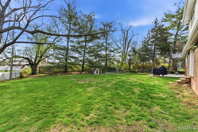 5354 Chatfield Drive, St Louis, MO 63129