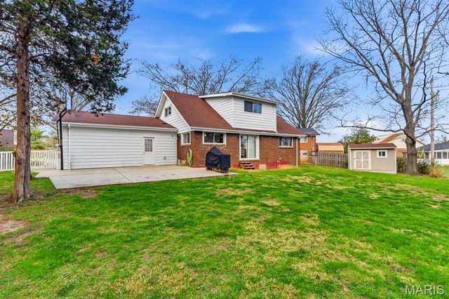 5354 Chatfield Drive, St Louis, MO 63129