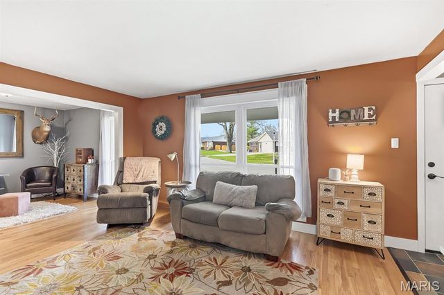 5354 Chatfield Drive, St Louis, MO 63129