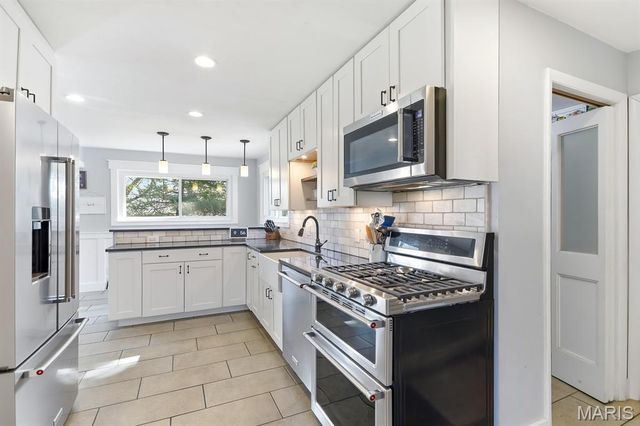 5354 Chatfield Drive, St Louis, MO 63129