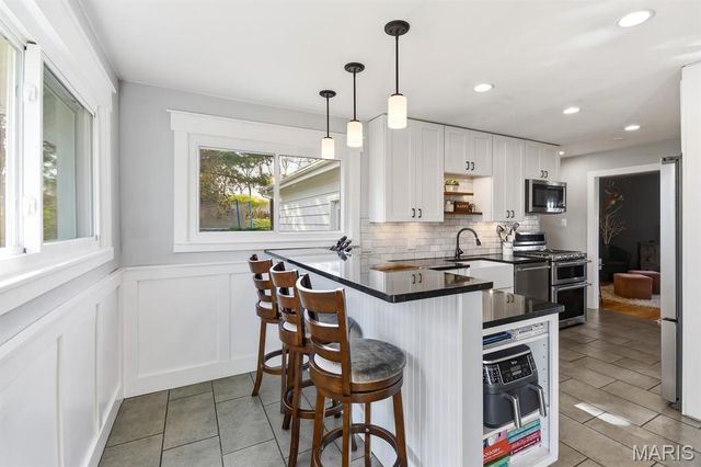 5354 Chatfield Drive, St Louis, MO 63129