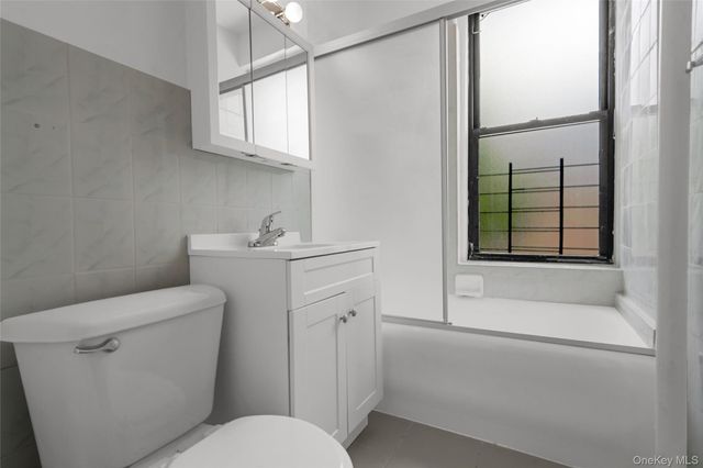 155-17 Sanford Avenue 2C, Flushing, NY 11355