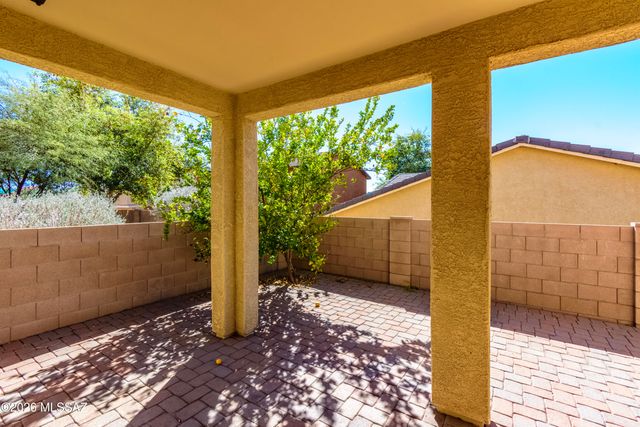 8939 N Country Cove Trail, Tucson, AZ 85742