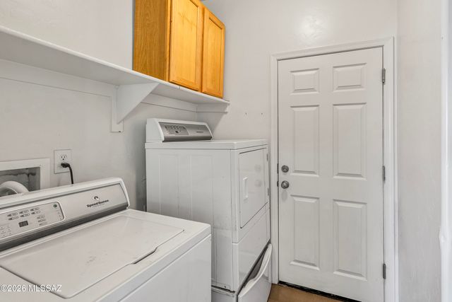 8939 N Country Cove Trail, Tucson, AZ 85742