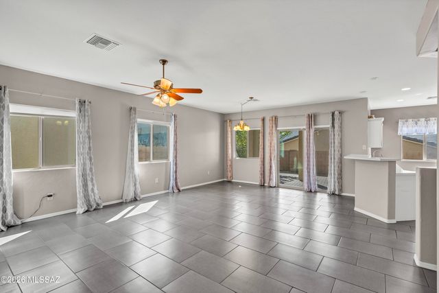 8939 N Country Cove Trail, Tucson, AZ 85742