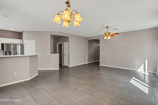 8939 N Country Cove Trail, Tucson, AZ 85742