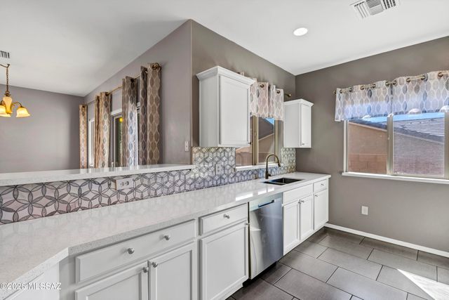 8939 N Country Cove Trail, Tucson, AZ 85742