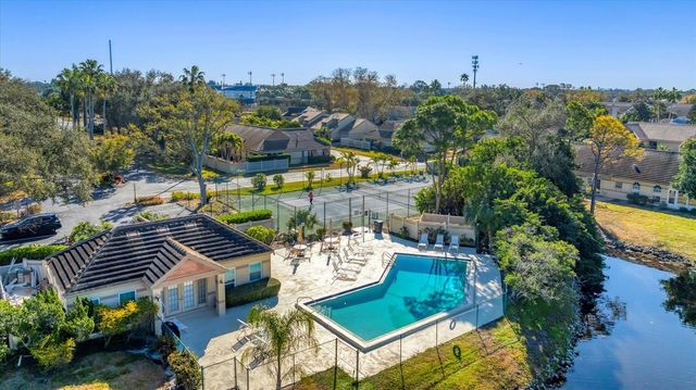 3613 57TH AVENUE DRIVE W 3613, Bradenton, FL 34210