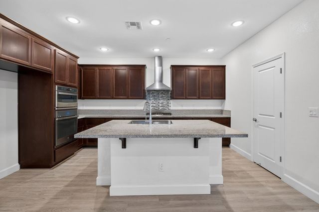 2340 Bellows Way, Lodi, CA 95242