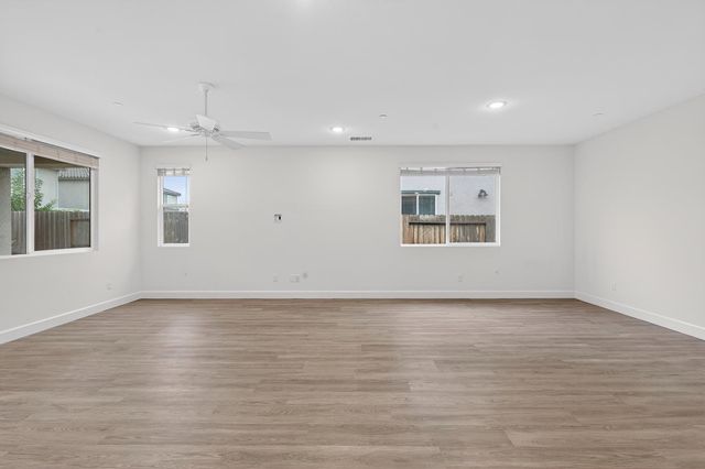 2340 Bellows Way, Lodi, CA 95242