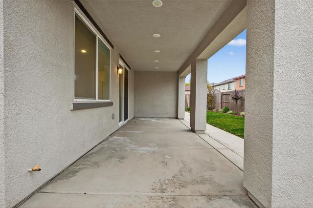 2340 Bellows Way, Lodi, CA 95242