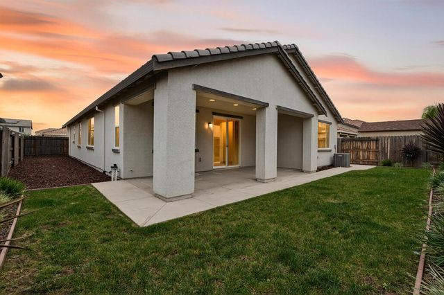 2340 Bellows Way, Lodi, CA 95242