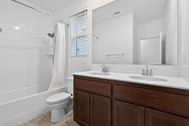 2340 Bellows Way, Lodi, CA 95242