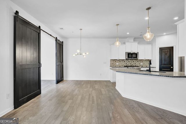 221 Ellis Lane, Woodstock, GA 30189