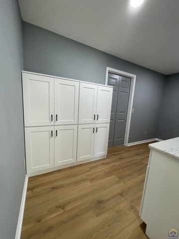 2401 West View Ter, Emporia, KS 66801