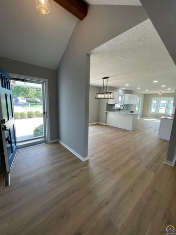 2401 West View Ter, Emporia, KS 66801