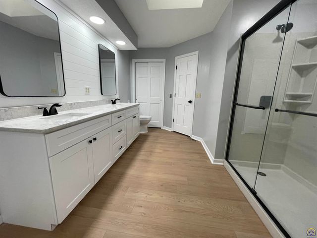 2401 West View Ter, Emporia, KS 66801