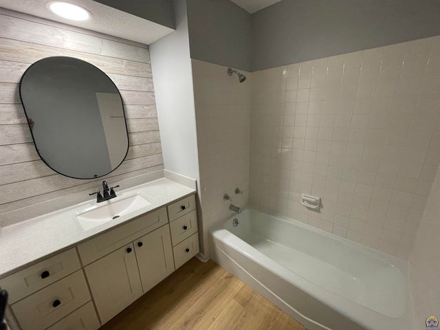 2401 West View Ter, Emporia, KS 66801