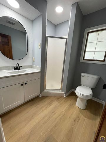 2401 West View Ter, Emporia, KS 66801