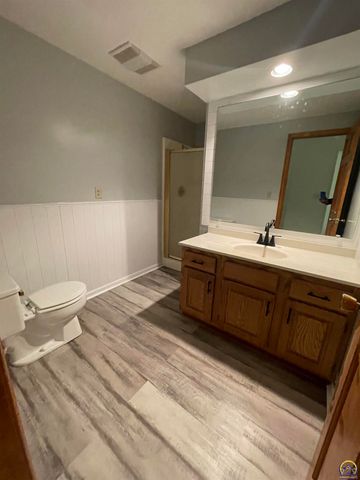 2401 West View Ter, Emporia, KS 66801