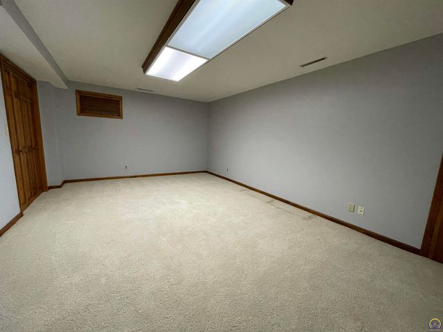 2401 West View Ter, Emporia, KS 66801