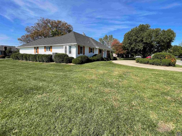 2401 West View Ter, Emporia, KS 66801