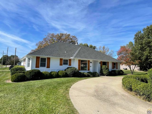 2401 West View Ter, Emporia, KS 66801