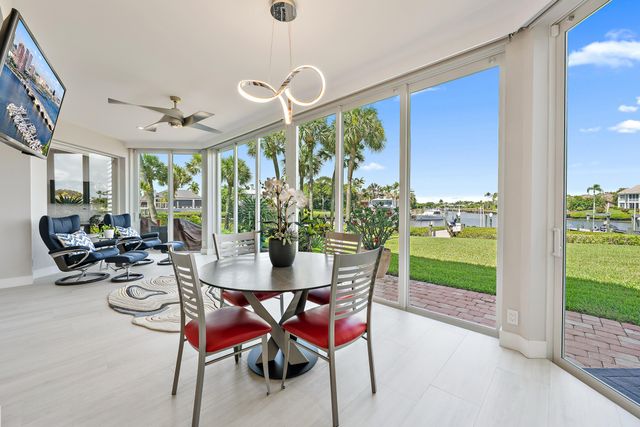 301 Captains Way, Jupiter, FL 33477