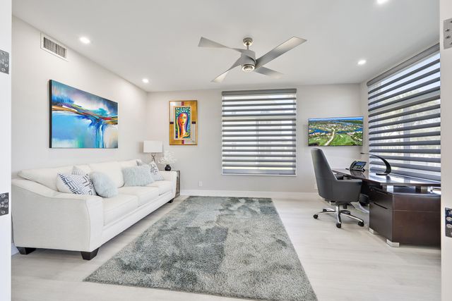 301 Captains Way, Jupiter, FL 33477