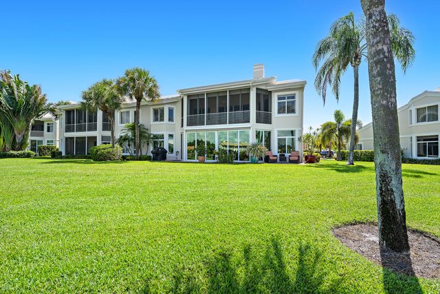 301 Captains Way, Jupiter, FL 33477