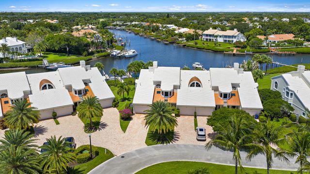 301 Captains Way, Jupiter, FL 33477