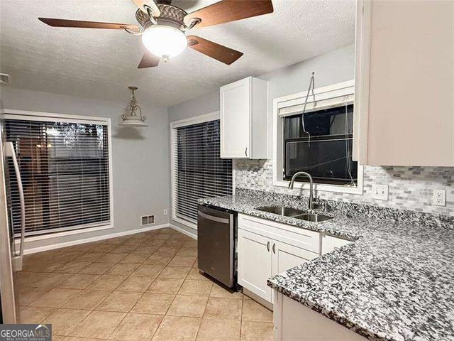 2707 HAWK Drive NE 2707, Marietta, GA 30066