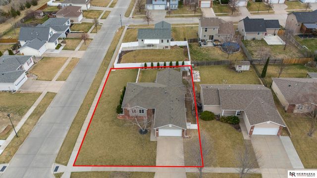 2464 NW 46th Street, Lincoln, NE 68524