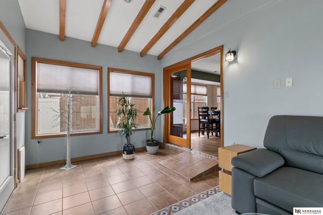 2464 NW 46th Street, Lincoln, NE 68524