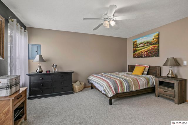 2464 NW 46th Street, Lincoln, NE 68524