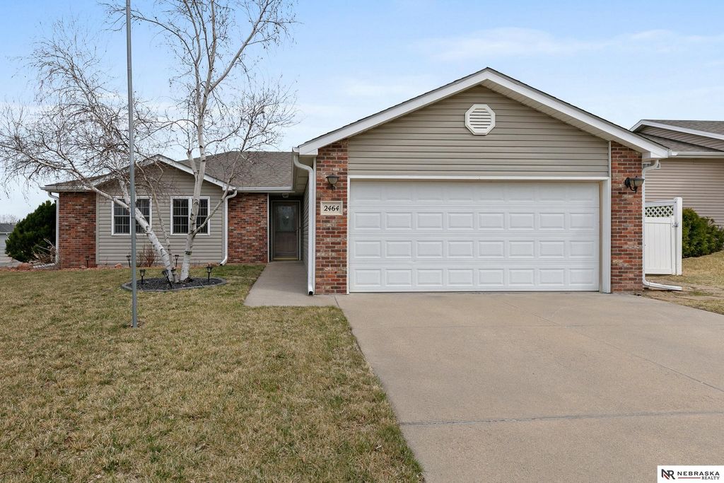 2464 NW 46th Street, Lincoln, NE 68524