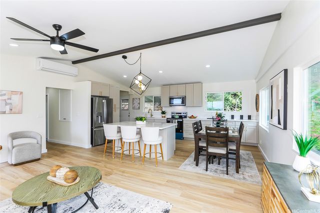 3782 Claudine Street, Honolulu, HI 96816