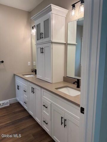 2 Michael Drive, Colonie, NY 12303