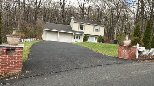 22 Karen Rd, Vernon Twp., NJ 07422