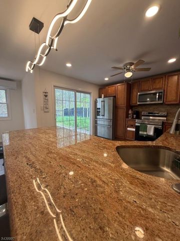 22 Karen Rd, Vernon Twp., NJ 07422