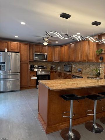22 Karen Rd, Vernon Twp., NJ 07422