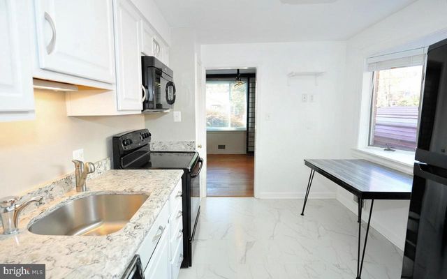 8103 KENNEWICK AVE, Takoma Park, MD 20912