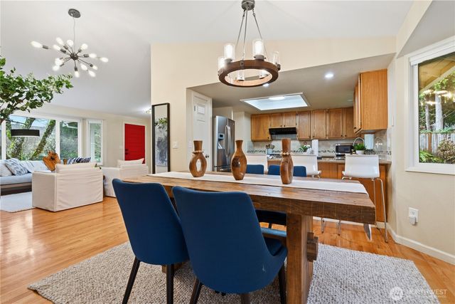 4317 209th Ave NE, Sammamish, WA 98074