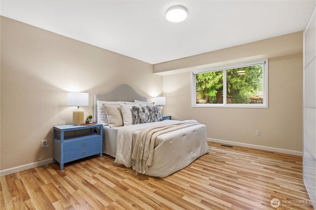 4317 209th Ave NE, Sammamish, WA 98074