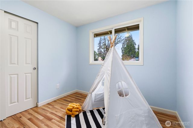 4317 209th Ave NE, Sammamish, WA 98074