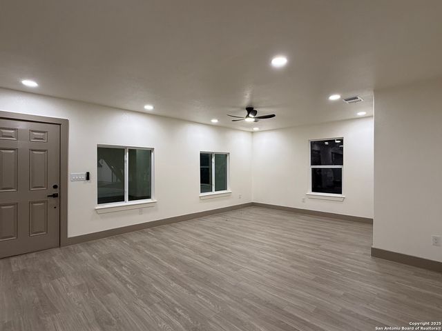 422 Merry Ann, San Antonio, TX 78223