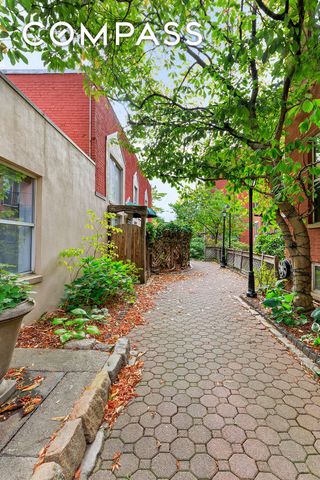 6120 71st Ave Apt J1B, New York City, NY 11385