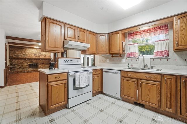 4541 Acreview Lane, Dayton, OH 45429